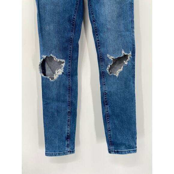 Free People High Rise Busted Ripped Knee Blue Skinny Jeans Size 28 - Picture 3 of 8